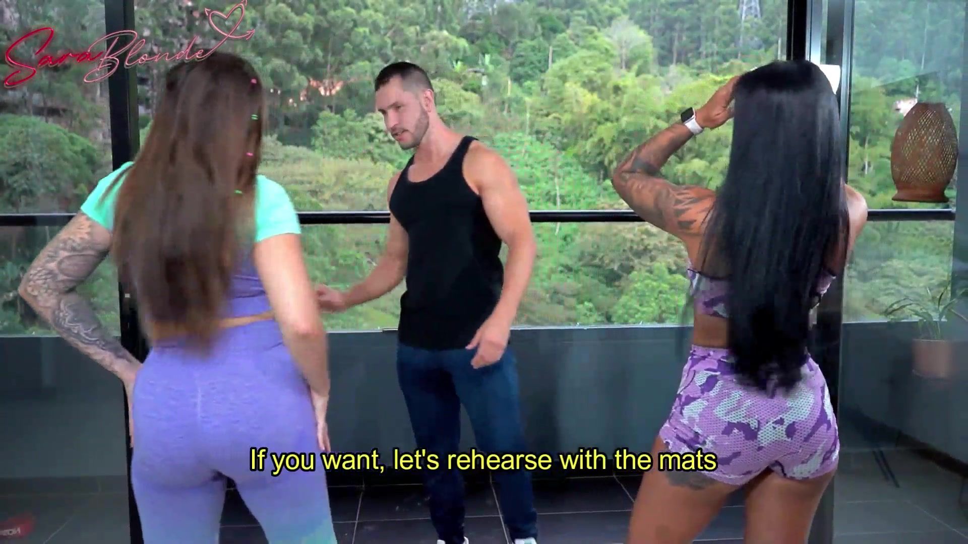 Trainer fucks his horny students in first cardio class- Sara Blonde, Mariana Martix, Duncan Saint