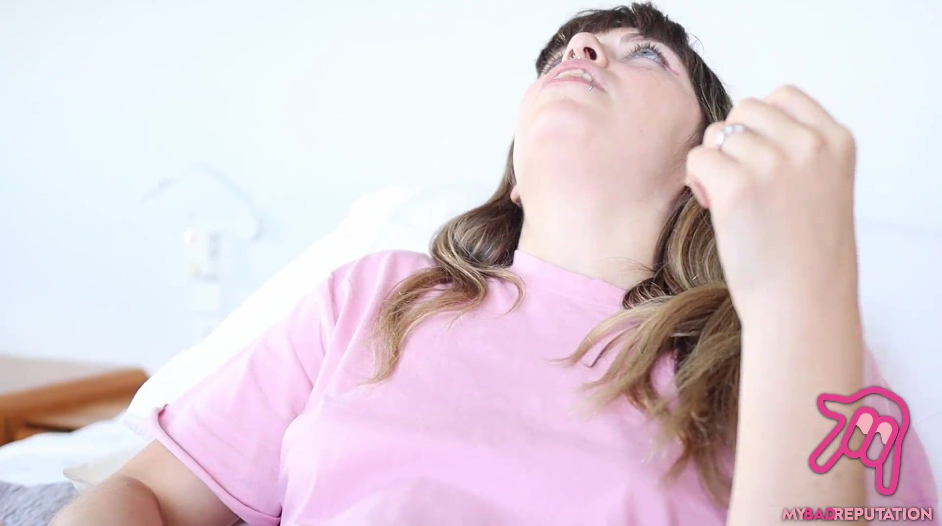 1st time Trying Air Pulse Clitoris Suction Toy - MyBadReputation