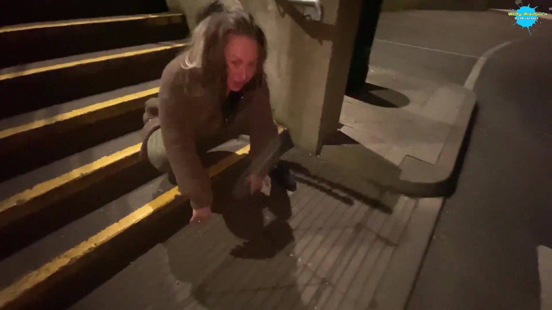 Cracky the street girl finaly gets to suck cock