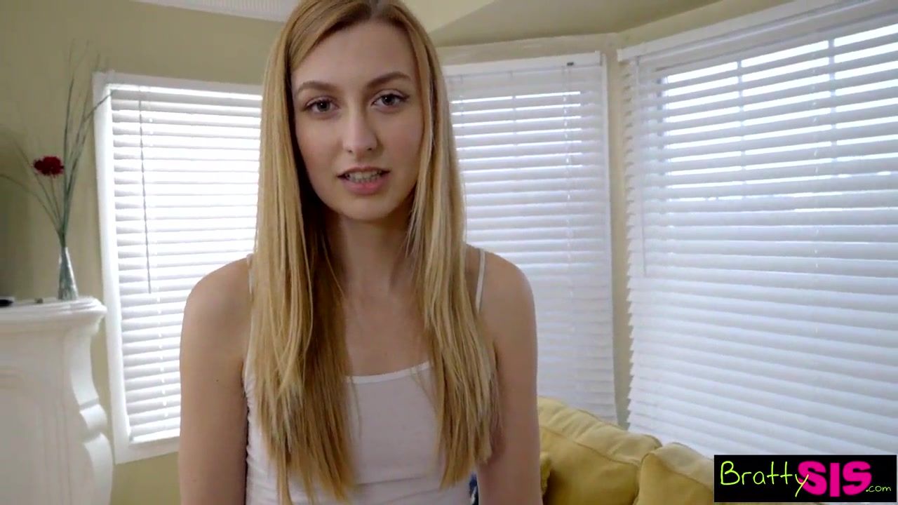 Caught Spying On My StepSis And Now She Wants To Fuck! S5:E9
