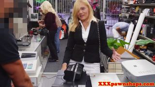 Pawnshop milf desperately sucking for cash