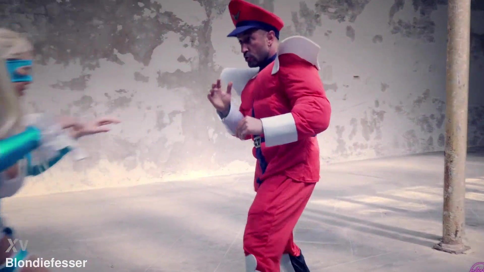STREET FIGHTER COSPLAY WITH FIGHT AND SEX EMILIO ARDANA - BLONDIE FESSER