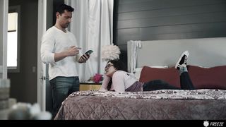 Buff Step Daddy FREEZES Spoiled Stepdaughter to Give Her the Orgasm of a Lifetime