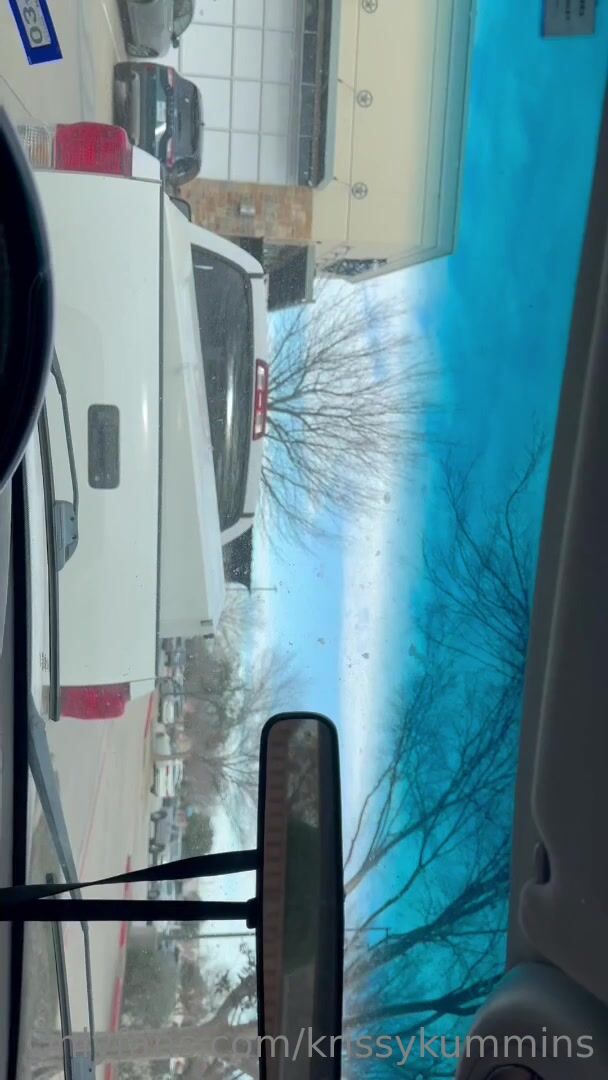 krissy kummins Giving Blowjob In The Car