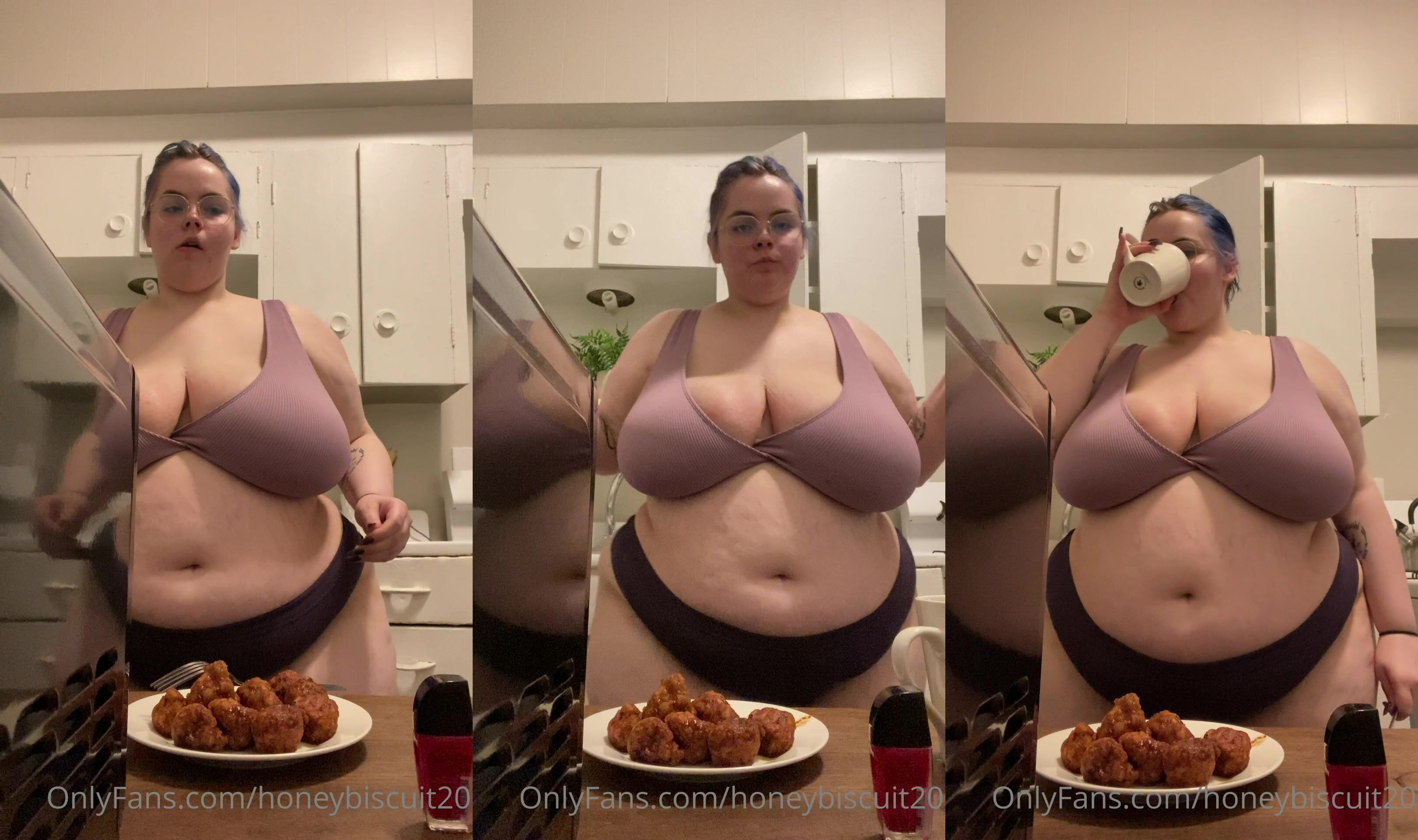 Honeybiscuit20 Nude Boobs Tease in the Kitchen Video
