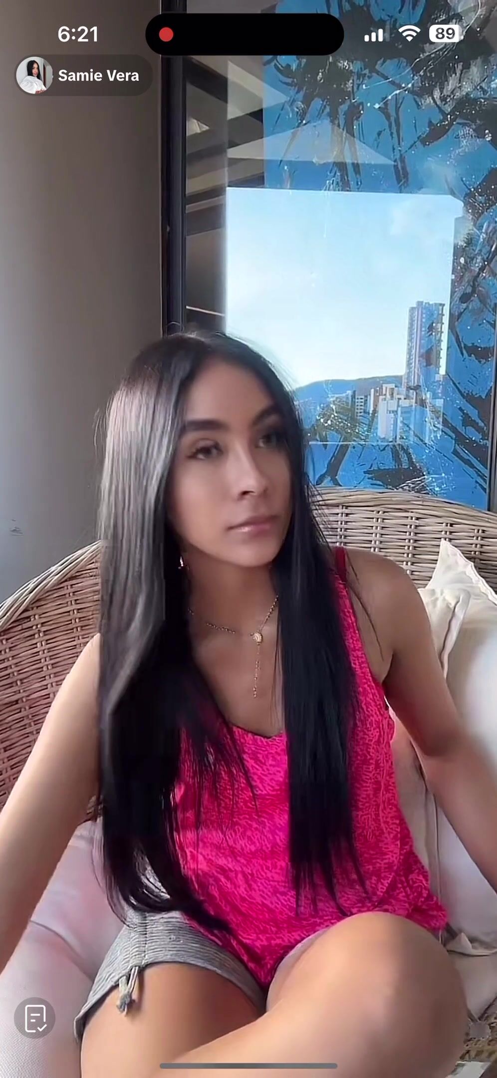 Samie Vera Hot Babe Live Showing Her Feet Replying Her Fans