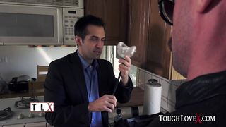 TOUGHLOVEX Cute spinner Avi Love catches a predator