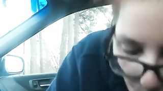 White tenant gives me head in the car