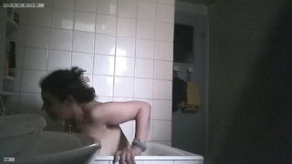 voyeur ma salope de femme nu insulte la beurette