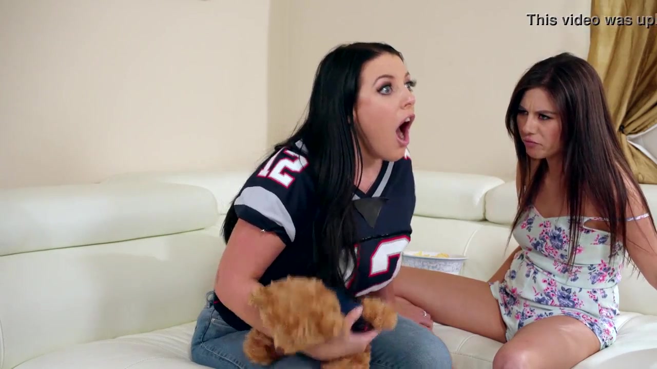 Free HD Angela White and Her Lesbian Wife Shyla Jennings Porn Video