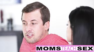 Stepmom and son make teen squirt in threesome