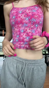 Workout Hard 🏋🏻‍♀️ Shower Hot 🚿🔥