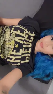 will you jerk off to my nudes if I sent you some rn? EmoGirlsFucking