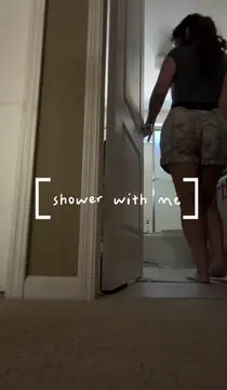 A real Goonettes daily shower routine