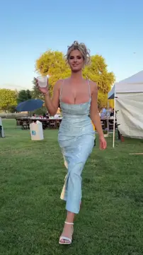 Bimbo bridesmaids are the best