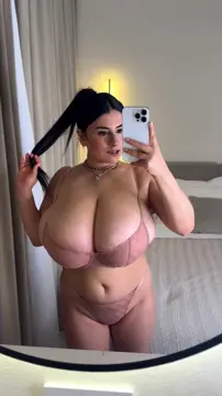 Tits so heavy they need their own support group… heavy, bouncy, and completely unbeatable!! MacromastiaIRL