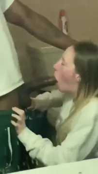 Someone's wife at "work" WhiteGirl_Sucking_BBC