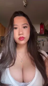 big titty asians are 🔥 YGWBT